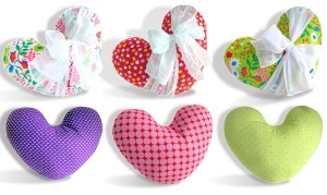 0777-Heart_Pillow-15_b